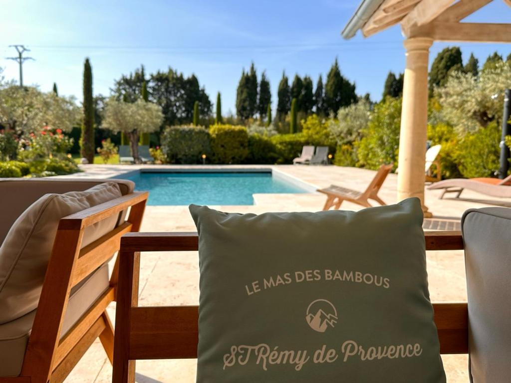 Mas Des Bambous Hotel Saint-Rémy-de-Provence Exterior foto
